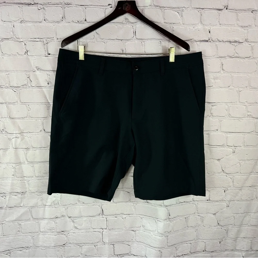Under Armour UA tech shorts Mens 38